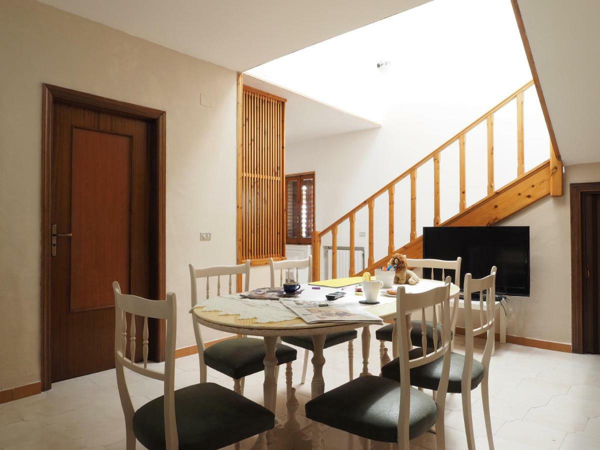 Domus Tua Bed & Breakfast Pietrelcina Exterior photo